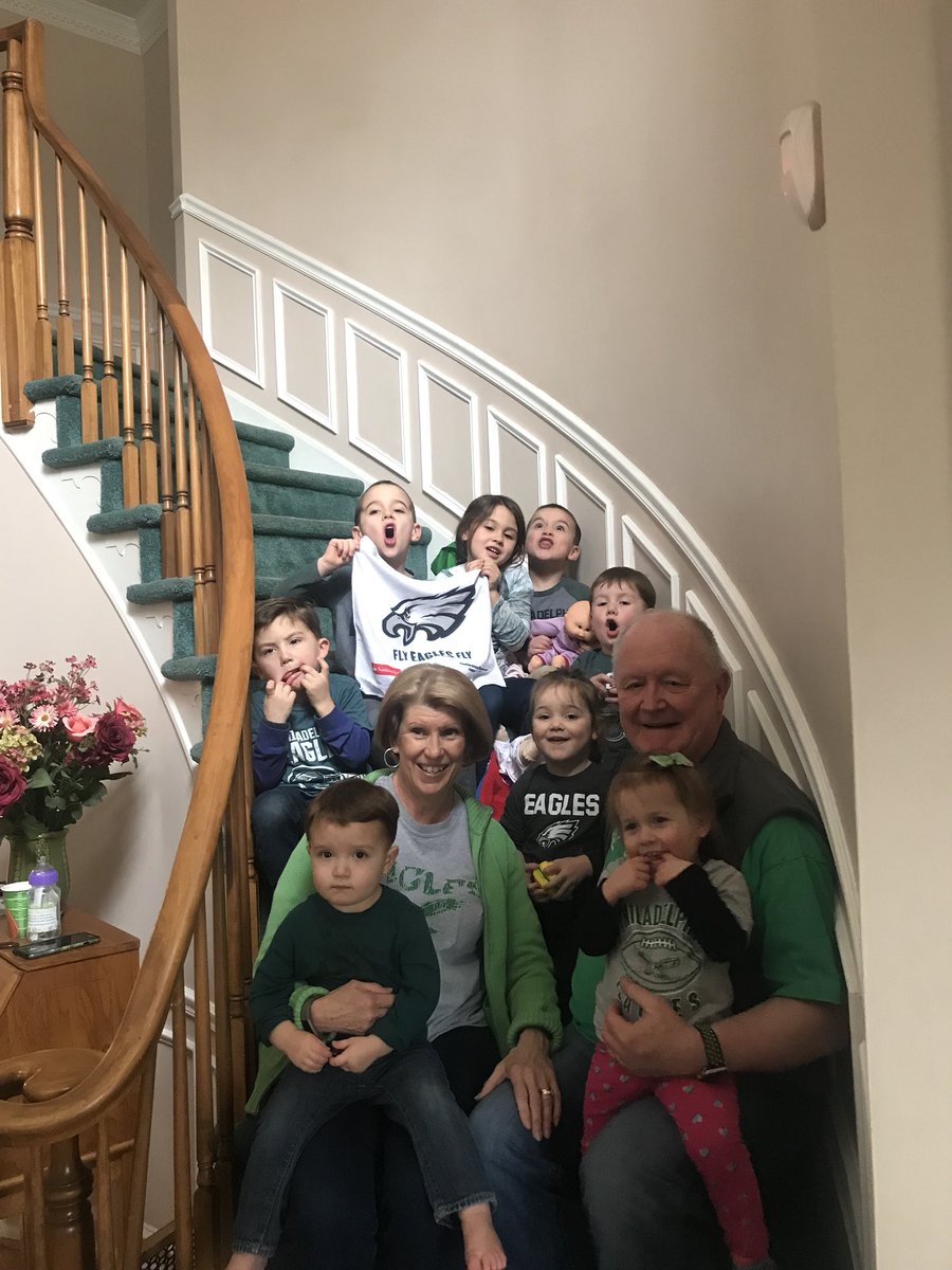 dennisguest's tweet photo. Super Bowl Party #FamilyGreatly #KraftEntry https://t.co/oOmsmRN4xP