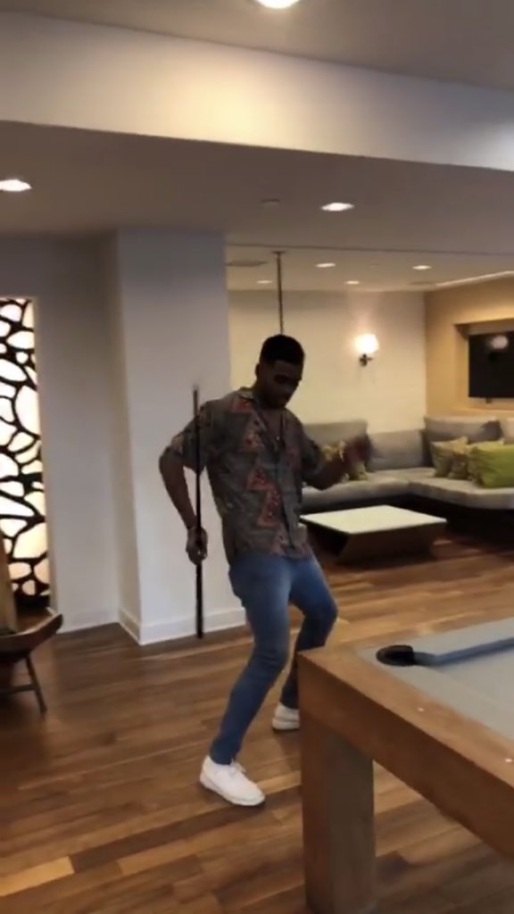 HonestlyNTD's tweet photo. #SuperBowlSunday ! @NextTownDownNow @TerenceAThomas  Is My Mood 👏🏾😭 https://t.co/ioHZQKHYTR