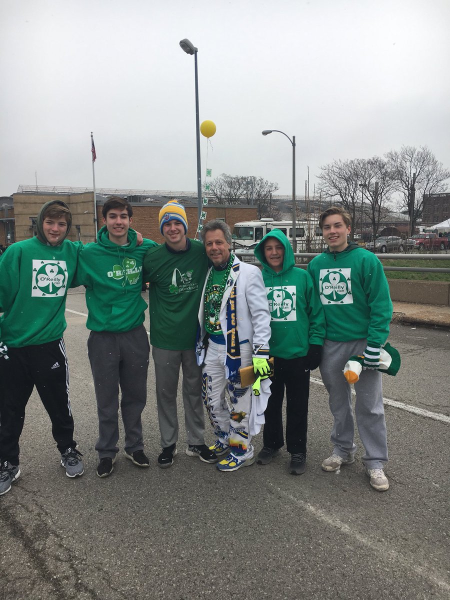 jkuhn424's tweet photo. @LPescarino happy birthday bud, make it a goodie. https://t.co/avAr1o0WEC
