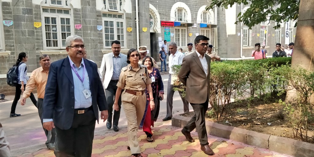 wefightcc's tweet photo. #WeFightCC team is conducting a session on #CyberSecurity for 'Sir ParushuramBhau College' students at Ramabai Hall today. This session will be conducted in the presence of @CPPuneCity Smt. Rashmi Shukla and @DCP_EOW_Cyber Shri. Sudhir Hiremath. https://t.co/QyzlM15rLr