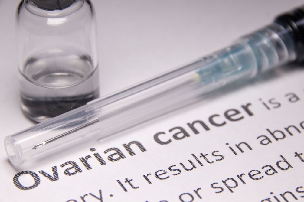 nhmrc's tweet photo. FEB is #OvarianCancer Awareness Month! Do you know the symptoms? 4 distinct ones include abdominal or pelvic pain, increased abdominal size or persistent bloating, needing to urinate often or urgently &amp; feeling full after eating a small amount. Learn more https://t.co/BclyCDtWba https://t.co/mVEBXf8z56