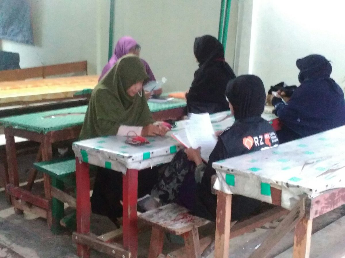 Sebanyak 16 orang calon relawan hadir, walaupun cuaca hujan tapi tidak menyurutkan calon relawan untuk mengikuti interview.

Kegiatan  interview merupakan rangkaian dari Open Rekruitmen Relawan Nusantara  dimana pekan sebelumnya telah dilaksanakan kegiatan tes fisik.