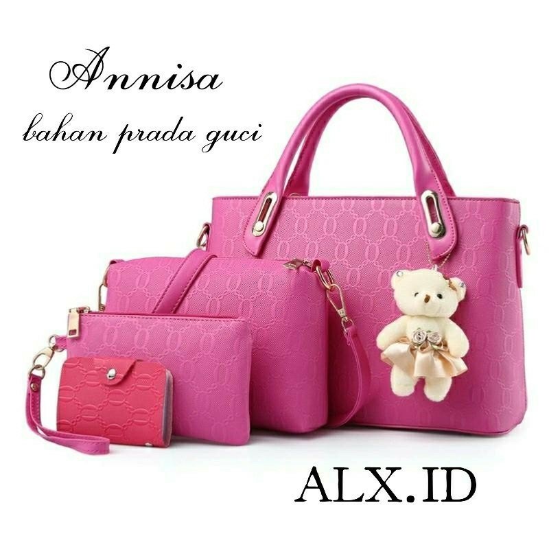 doyzke's tweet photo. Open Resseler tas tas cantik kekinian Termurah... Minat DM langsung bisa join grup.. #tas #tasmurah #tascewe #2018 https://t.co/Ygn3EZftnn