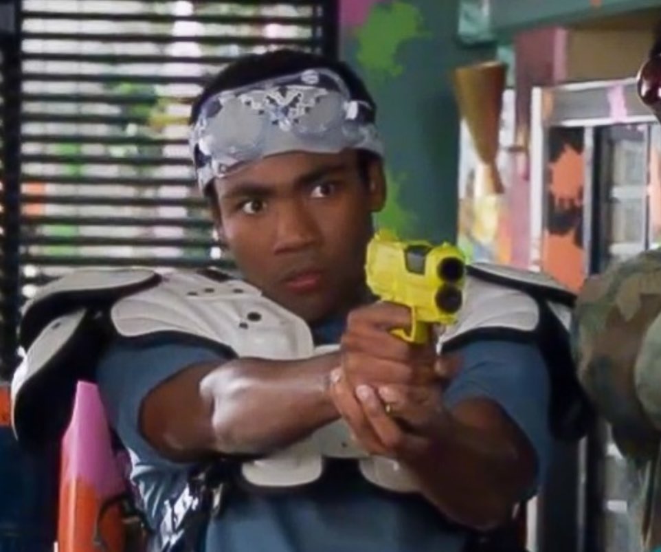 SpenSpenBurt's tweet photo. Donald Glover as Lando Calrisian in “Solo” (2018) 🙌🏼 https://t.co/oiiOCyUtEO