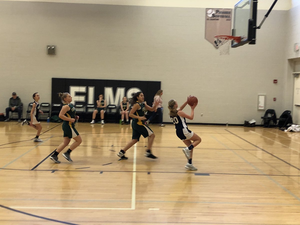 SFXgonzalez's tweet photo. A great weekend full of SFX middle school basketball! All fought hard and played well. Way to go Navigators! 🏀 https://t.co/k5yEwsjagy