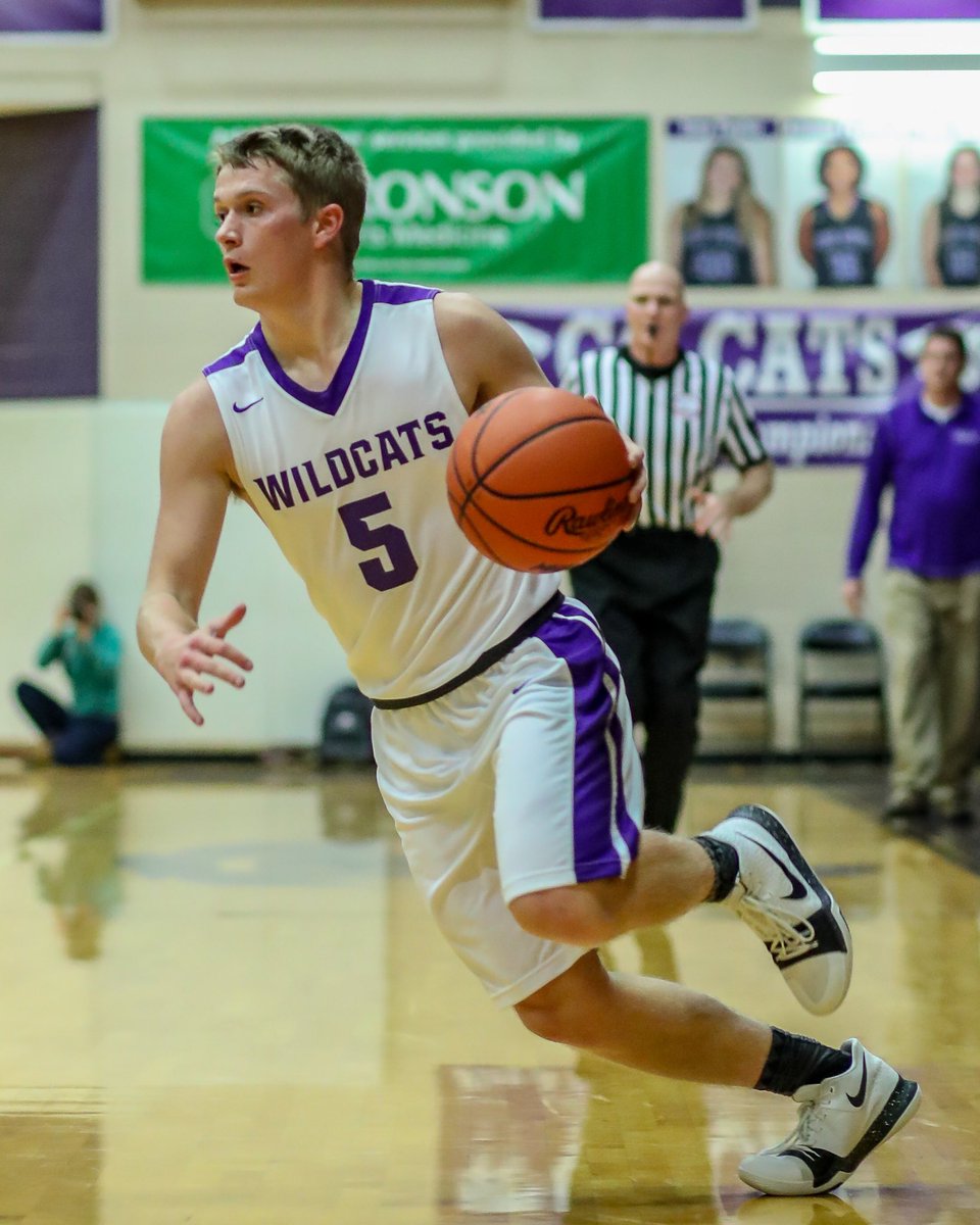 3RD13's tweet photo. @Nolan22Mark here is some photos from Friday’s game! #wildcatbball #wolverineconference https://t.co/mwIJePo526