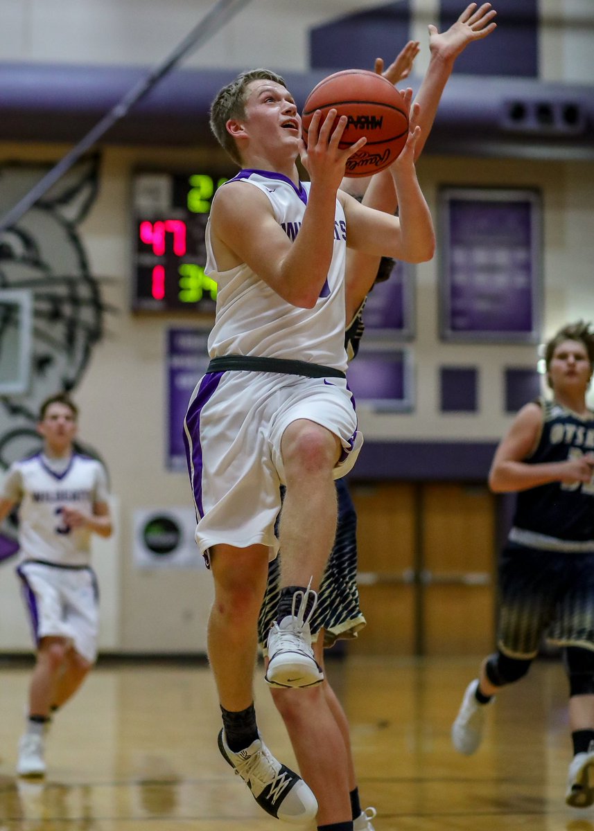 3RD13's tweet photo. @Nolan22Mark here is some photos from Friday’s game! #wildcatbball #wolverineconference https://t.co/mwIJePo526