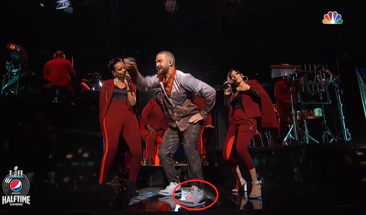Halftime Kicks! <a href="/jtimberlake/">Justin Timberlake</a> brought <a href="/Nike/">Nike</a> $2.86MM in equilvant brand value during the #PepsiHalftime show