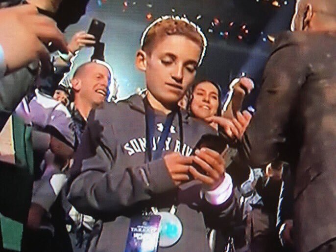 Syndicate's tweet image. This kid knows what’s up @OldSchoolRS 🤣 #SuperBowl