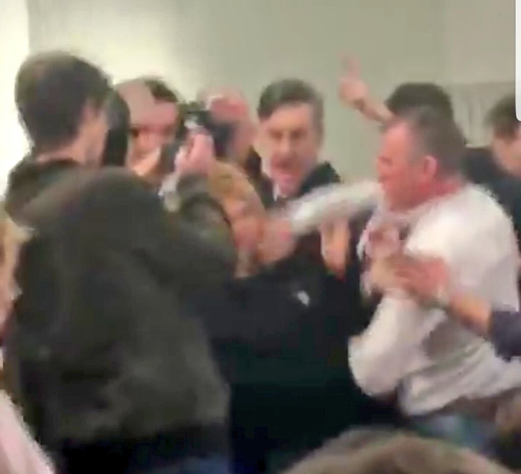 peterjukes's tweet photo. Can you answer this question @Jacob_Rees_Mogg? 

The man who appeared to punch a woman and start the UWE fracas appears to be part of your @Eyewitnesspro security team. 

Yet you are reported as saying you didn't know him. 

Can you clarify? 

(HT various internet sleuths) https://t.co/B9QcaGyG2L
