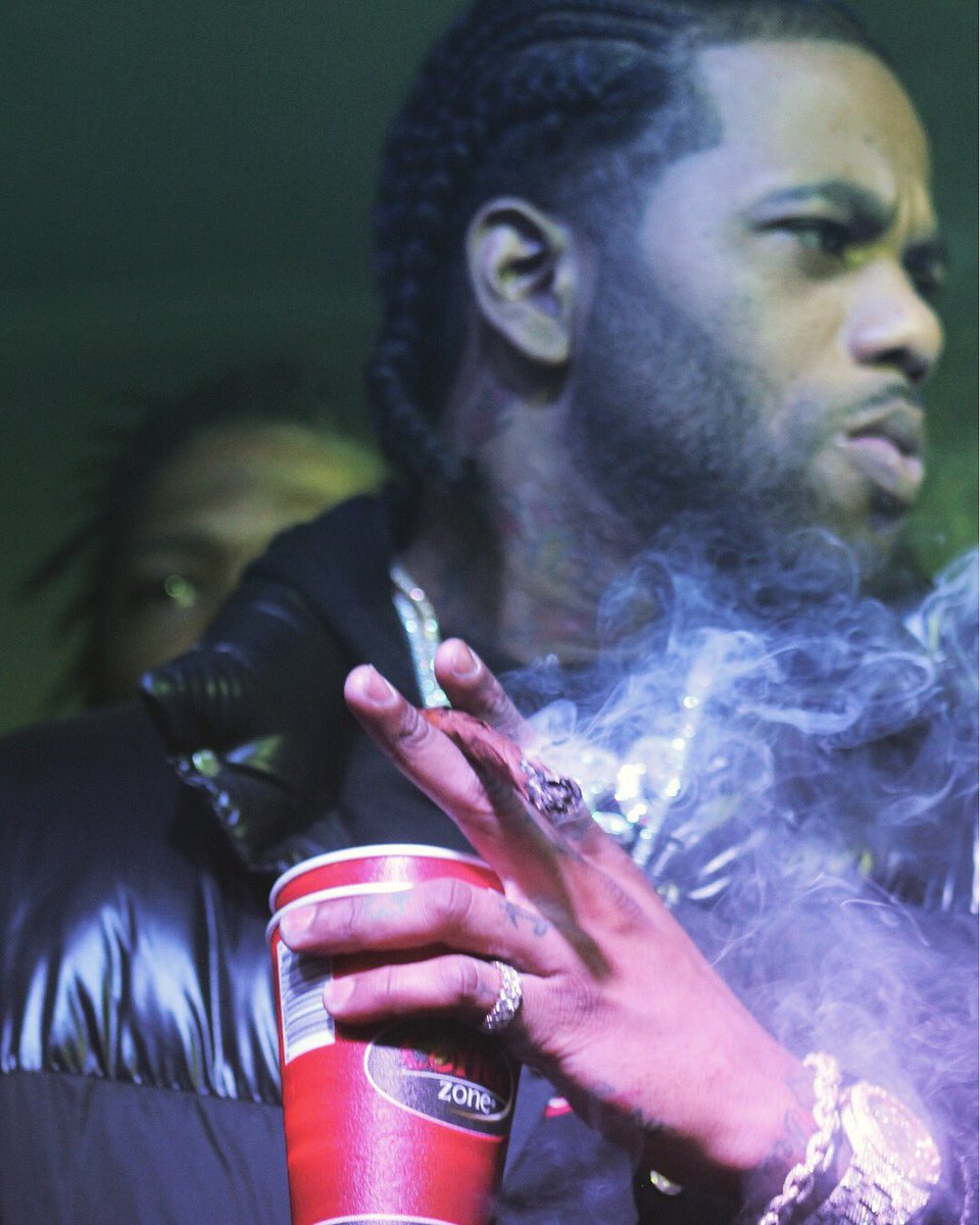 FlightKrew_'s tweet photo. #HoodrichPabloJuan #ShotByJusticeLens https://t.co/ReH6Hm98FT