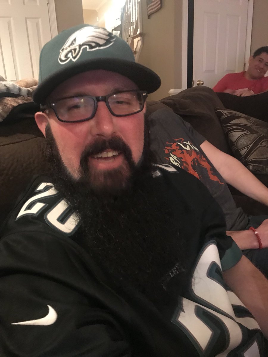 BlackOutBeatRep's tweet photo. “I’ve been on a 3 day bender eating cheeshtakes, doin dabsh &amp; bong ripsh” - @BlackoutBruce https://t.co/vlOlSq2YKE