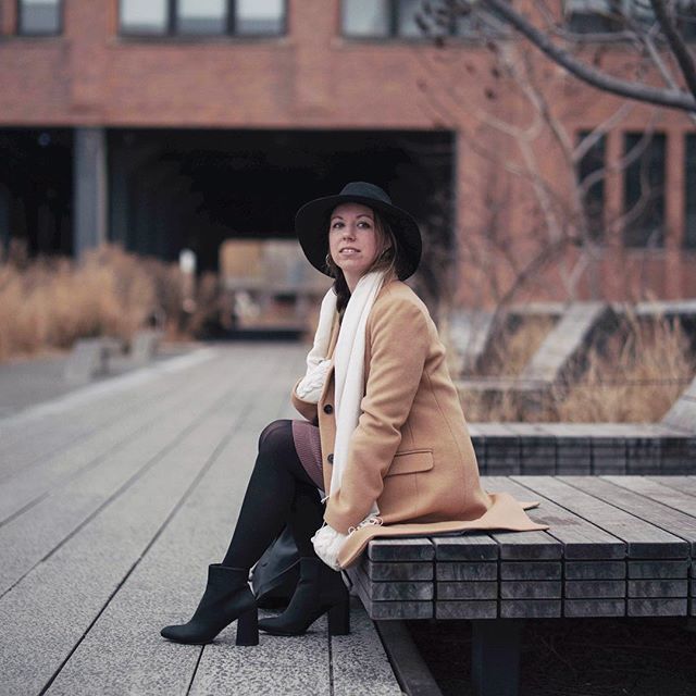 emilylew's tweet photo. Chelsea & the High Line .
.
.
.
.
.
.
#bigapple #newyorkcity #newyorkcityblogger #nycfashion #streetstyle #streetstylechic #cityscape #cityofdreams #thatsdarling #theeverygirl #darlingmoments #whatiwore #winterfashion #ootd #realoutfitgram #nyclife #someprettything #bloggeru… https://t.co/gK3hb52FMr
