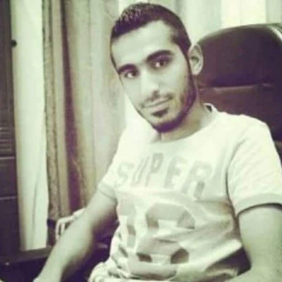 إن اعادو لك المقاهي القديمة، فمن يعيد لك الرفاق 😔
 شهيدي الجميل