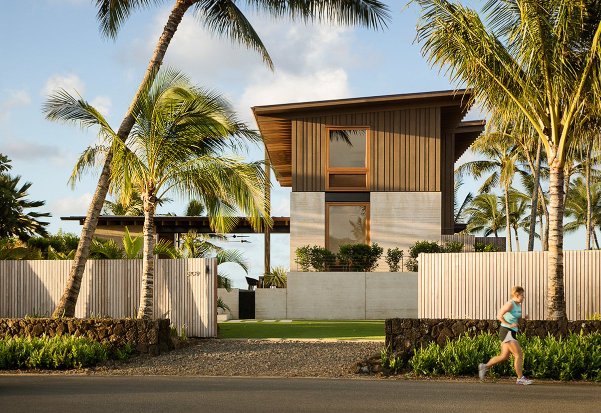 Walker Warner Architects creates open-air beach house in Hawaii http://on.d...