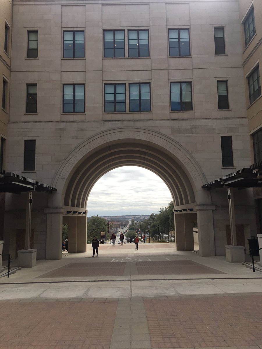 DJ_KMack's tweet photo. Looking through the arch out over San Marcos has always been my favorite view on campus! #FDOM18 #TXST https://t.co/DsmUyoEb7I