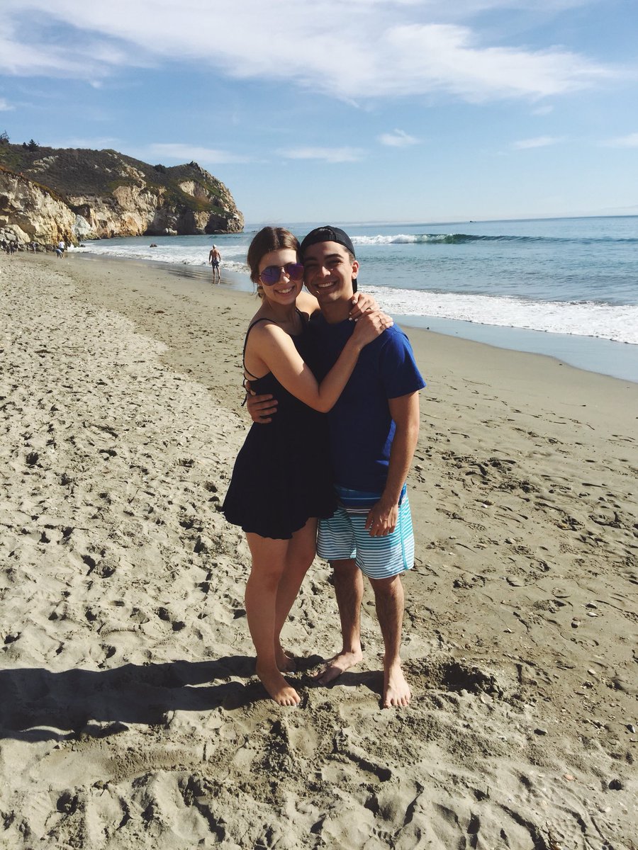 tiffquintana's tweet photo. We spent our One Year anniversary on the beach relaxing all day just the two of us π« i love you husband, thank you for an amazing first year of marriage! A MILLION MORE TO GO πππ #idoalways #babytime #imnotpreggo #wishiwas #jknotyet #butreally πΆπ» https://t.co/OAoqHJko27