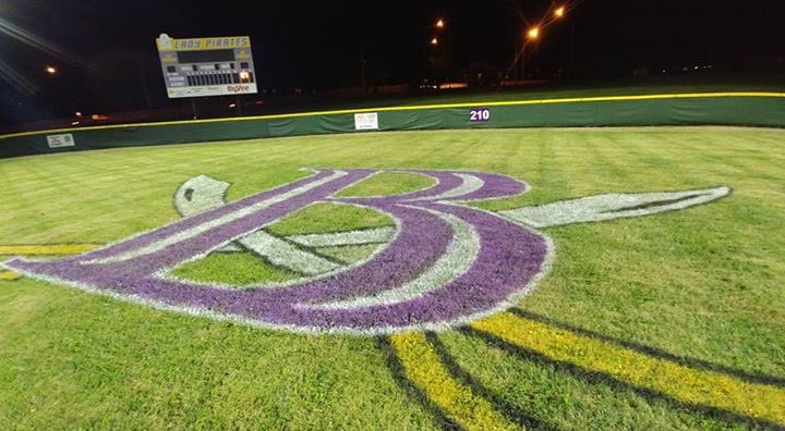 beltonsoftball's tweet photo. Thanks Randy for giving the Super Bowl treatment to Belton Softball every year. https://t.co/oKLAvHzOTv