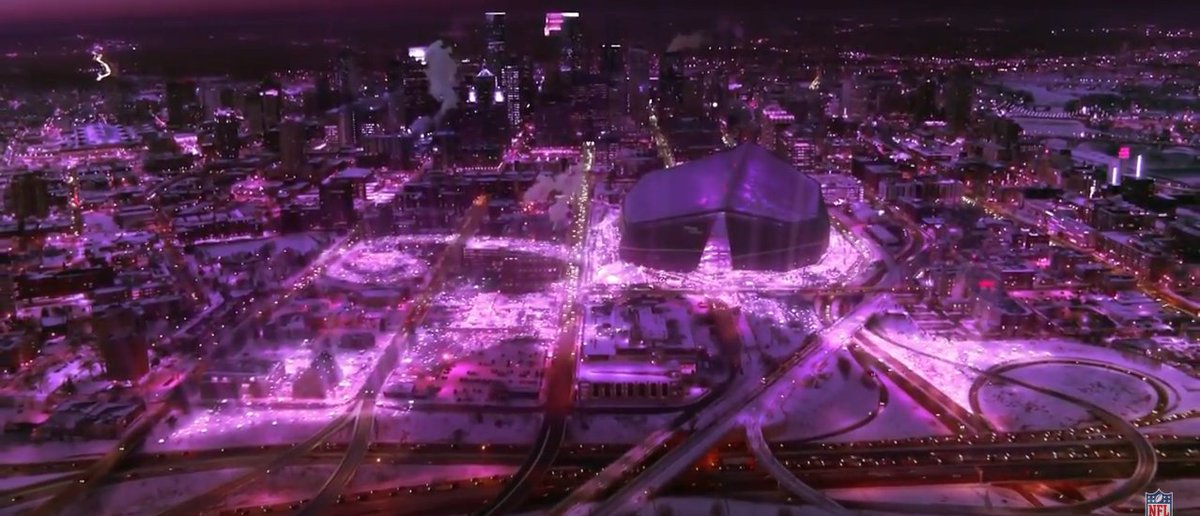 citypagesmusic's tweet photo. Downtown Minneapolis nearly upstages Justin Timberlake’s high energy halftime show https://t.co/pFTvKRclRH https://t.co/sJ8RA22kLo