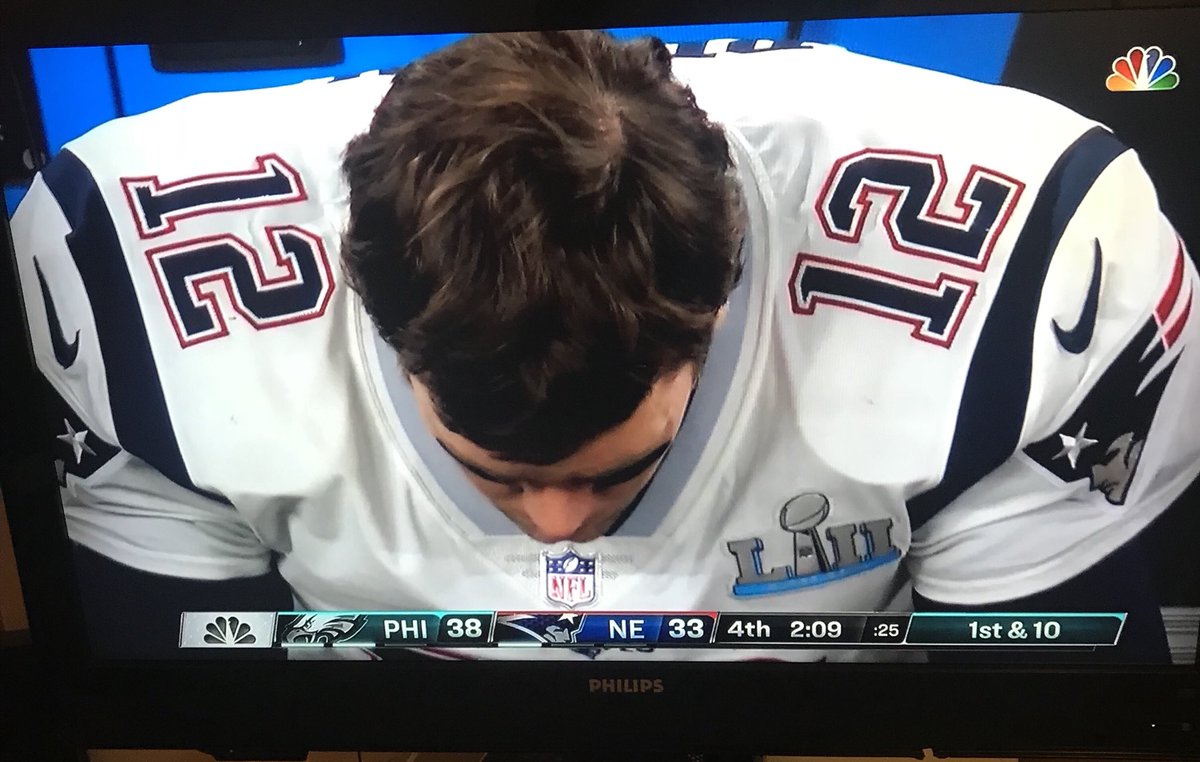 HowieMania's tweet image. Other than their respective team winning the Super Bowl, this is the greatest thing a Non-Patriots fan can see during an NFL broadcast. #Bradying