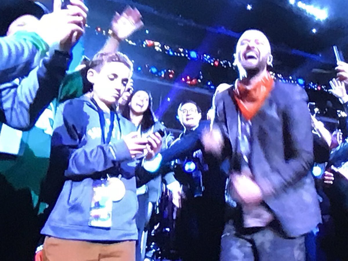 xynewss's tweet photo. Aún que esté en el #SuperBowlLll y esté pasando @jtimberlake 
No me pierdo #XYLive a las 22:00 🕙 horas a través de #FacebookLive y #páginaweb 
👉🏻 https://t.co/fzHCSU64dD 📲👨🏻‍💻👩🏻‍💻 https://t.co/ZhMn9CSPux