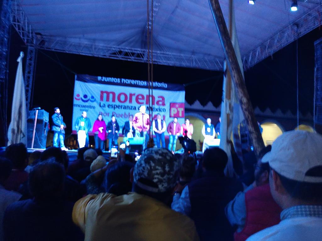 MarisolCruzG's tweet photo. Estamos con #AndrésManuelLopezObrador en #PalmardeBravo https://t.co/LqesPpN582