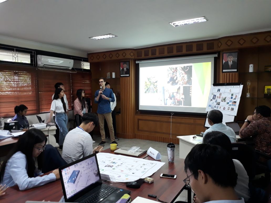 Manajemen Bisnis ITS tweet media