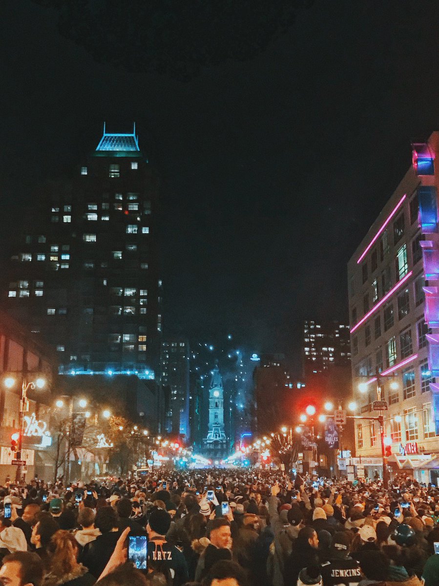 UrbanOutfitters's tweet photo. Champions! #flyeaglesfly https://t.co/fqaDrOE3Xk