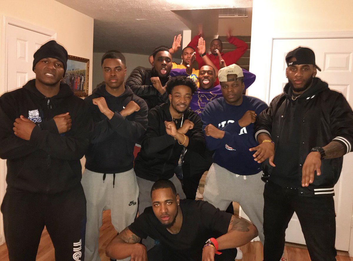 irbnlegend1's tweet image. The original Qream Team 🍦#QueDawgTwitter #Spr16