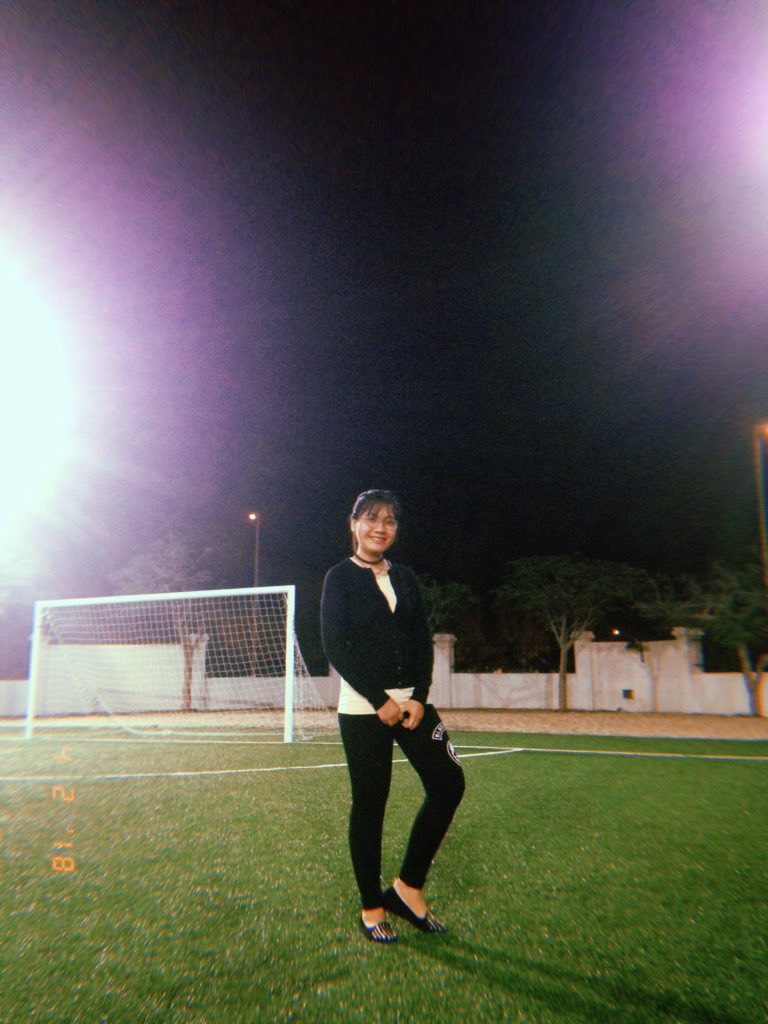 roseannieh's tweet photo. Kahit nangangatal na ako sa lamig tuloy picture padin🤦🏻‍♀️😂 https://t.co/BF2w6IDEaX