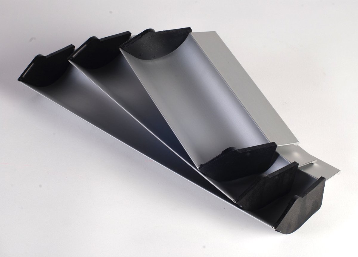 Screenstretch's tweet photo. Anodised Aluminium #CoatingTrough #ScoopCoater Removable end caps https://t.co/9aFJ1IjRUu  AnySize #Screenprinting #Tshirts #Sceenprint #Screenprints Easy to use, Easy to clean and the end caps do not fall off! #Handmade #Posters #Merch #Printmaking https://t.co/6vwbmcDwoH