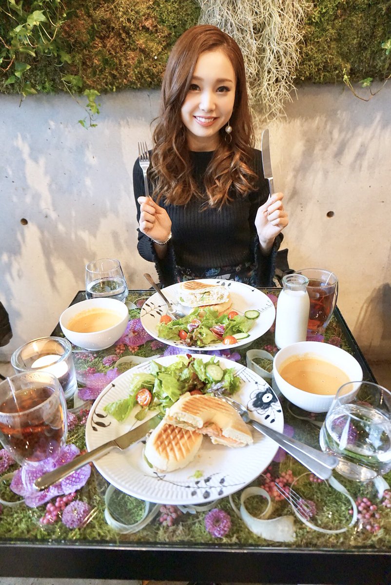 のん A Twitter みなみちゃんと表参道ランチ T Co Ubybrrbukt 遊ぼーってlineくれてその3日後にはランチ行っちゃった ニコライバーグマン Nicolaibergmann Nicolaibergmannnomu ニコライバーグマンカフェ Cafe 女子会 表参道カフェ Lunch のん A Twitter みなみちゃんと表参道ランチ T Co Ubybrrbukt 遊ぼーってlineくれてその3日後にはランチ行っちゃった ニコライバーグマン Nicolaibergmann Nicolaibergmannnomu ニコライバーグマンカフェ Cafe 女子会 表参道カフェ Lunch