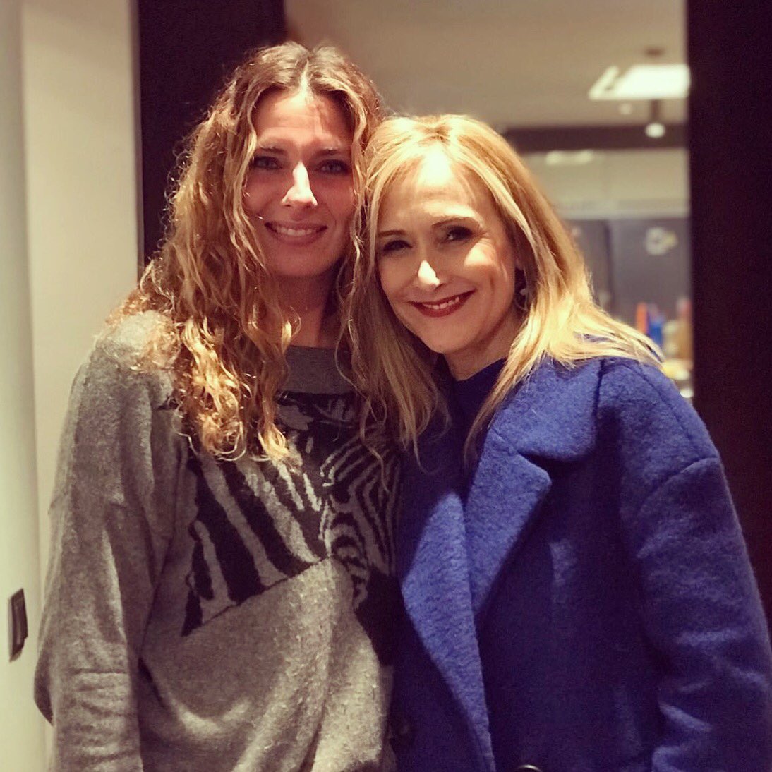 Hoy nos visita @cristinacifuentes,vamos a pasar un buen rato!Muchas gracias Cristina!!@micasaeslatuya <a href="/BertinOsborne/">Bertín Osborne</a> <a href="/telecincoes/">Telecinco</a>