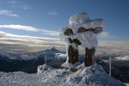 What to do in Whistler Besides Skiing During Winter bctouristattractions.com/bc-outdoor-act…