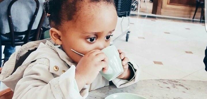 Nkoccey's tweet photo. Di kereke dilwa le Satan ,yengwe eno kgetha go lwa le kolobe🐷 https://t.co/y0MzltrT8J