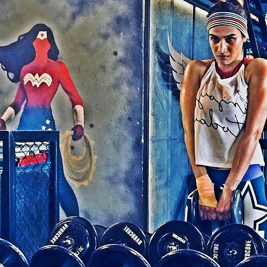 FitternityIndia's tweet photo. Be your own Wonder Woman!
#repost @bodyholics
@karishmamodi23
#FitWithFitternity #fitnesslife 
#Fitter #Stronger #Faster #fitfam #fitness https://t.co/mzvIf2WGSk