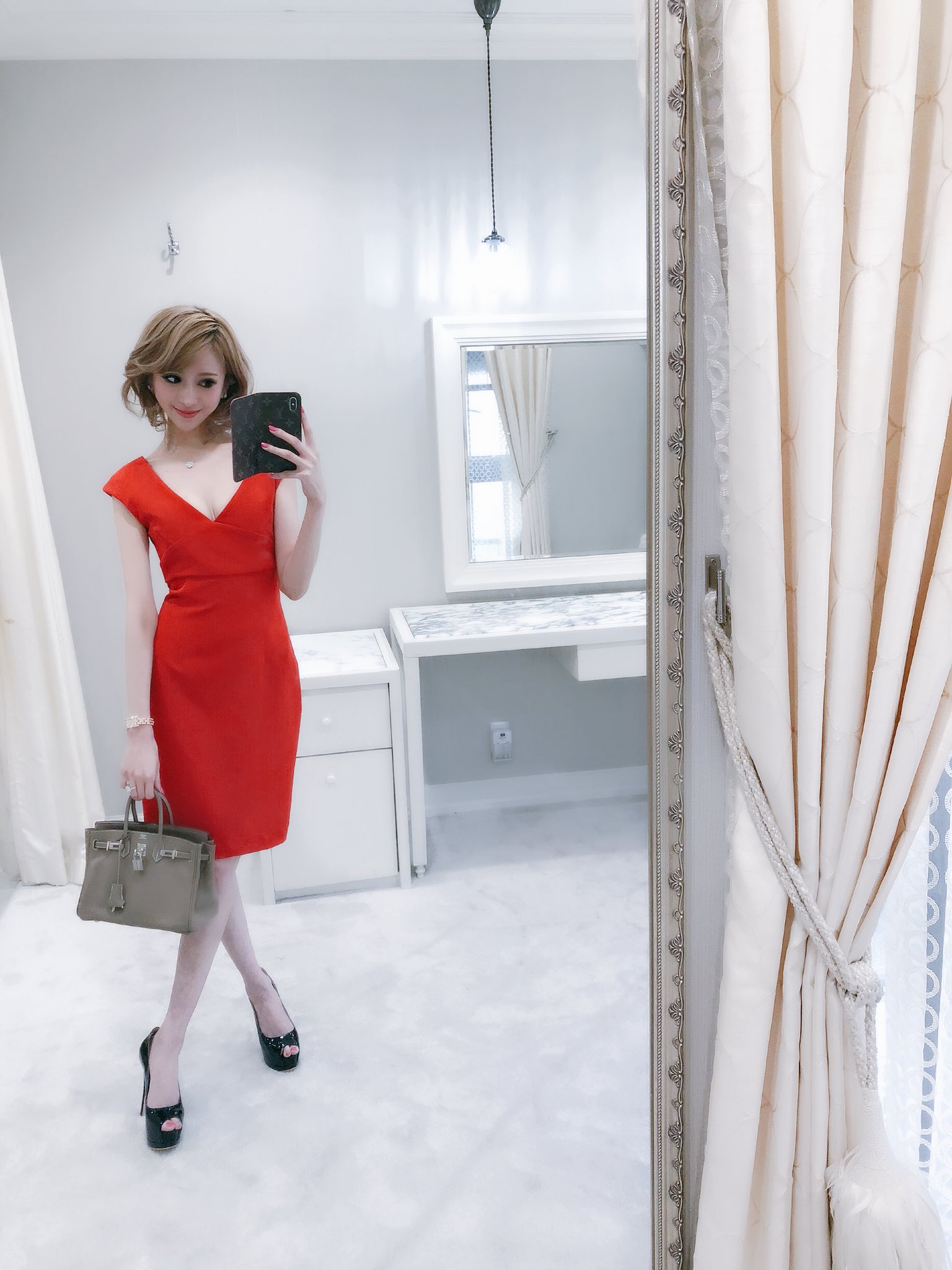 愛沢えみり در توییتر ショートボブ風アレンジ Emiriawiz撮影でした