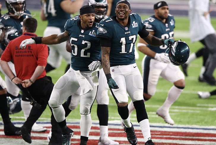 SportzLife1's tweet photo. With tonight’s win, the #Eagles won their first Super Bowl and, first championship since the NFL championship in 1960! 
#CrazyStatOfTheDay #SBLIII #SuperBowl #FlyEagelsFly https://t.co/p0evCCbz2j