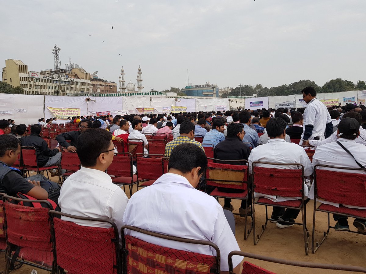 drsam06's tweet photo. #WeSupportBridgeCourse and our beloved PM @narendramodi for thinking the right way to start #bridgecourse for #ayushdoctors . This will be health revolution for our India. Want to know the thoughts of shri @narendramodi https://t.co/TzGfIyWQy6