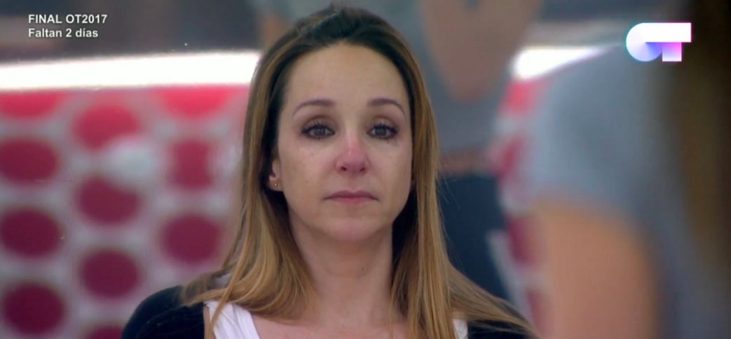 BuzzFeedEspana's tweet photo. Esta noche se acaba @OT_Oficial y no estoy bien. #OTDirecto5F https://t.co/kAItJ6o9MT