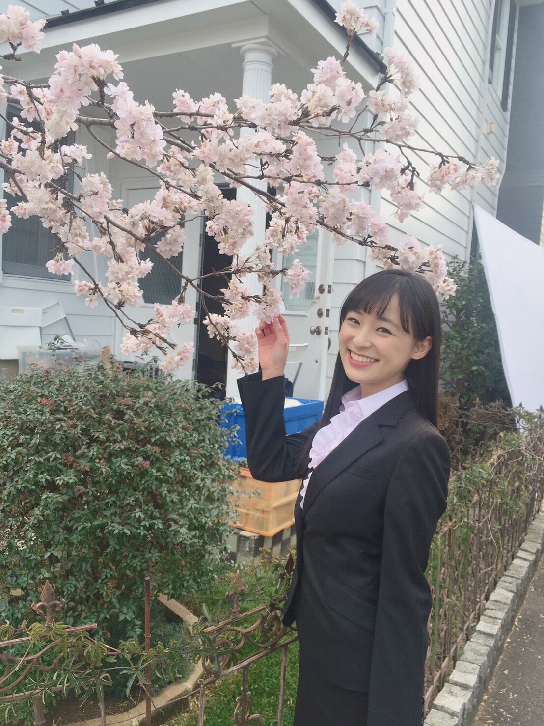 鈴木美羽 V Twitter お知らせ Aoki 新cmに出演させていただいています 皆さんがaokiのスーツでステキな春を迎えられますように T Co Jfdfmuqg2o