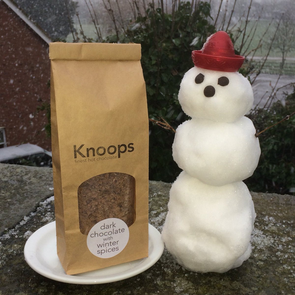 ... and you thought Winter was over???
Here is some hot chocolate to get you through the chaos: ☕️ Available online and in our shop.
#hotchocolate #knoops #rye #eastsussex #onlineshop #winterwarmer #darkchocolate #spices