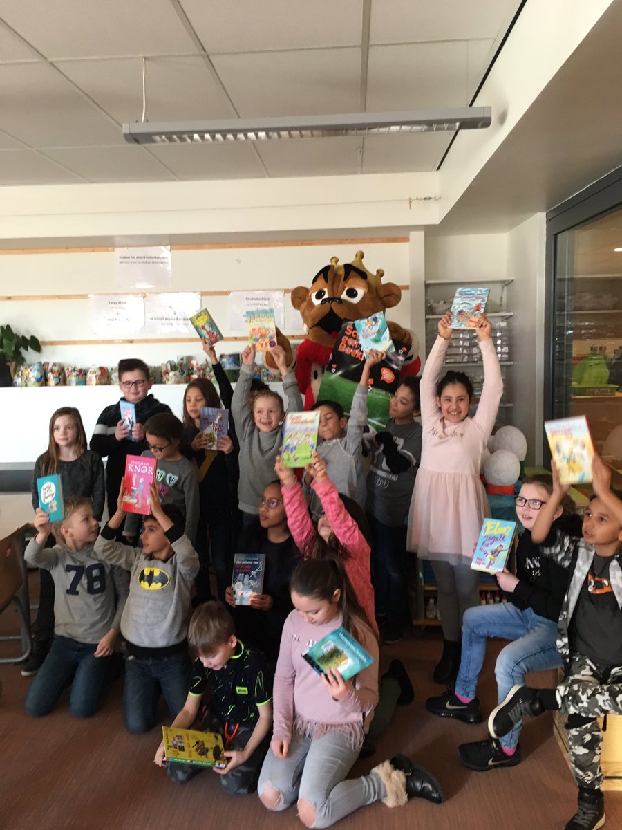 En nu met boeken!! Lezen maar!!