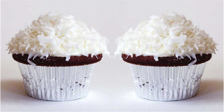 instabaking's tweet image. Coconut Rum Cupcakes with Coconut Cream Cheese Frosting #cupcake #recipe #recipes #baking #cooking goo.gl/cjQXiq