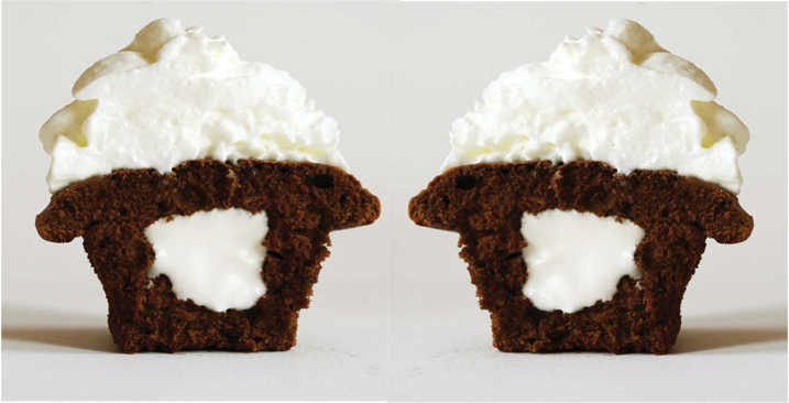 instabaking's tweet image. Gingerbread Cupcakes with Fluffy Cream Cheese Filling #cupcakes #recipe #recipes #baking #cooking goo.gl/5D5mBJ