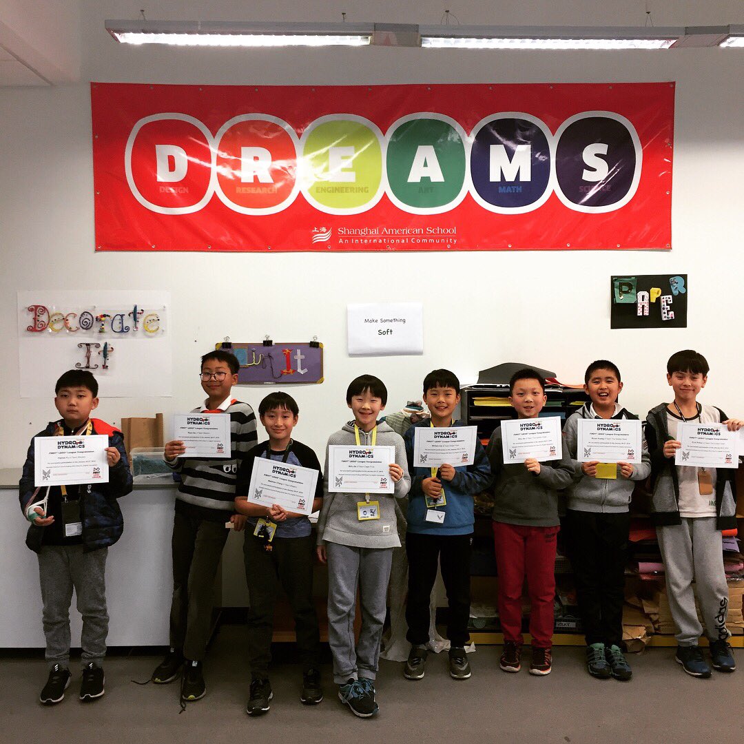 DREAMS_Lab_SH's tweet photo. FLL celebration and reflection—it’s been a great season! @firstlegoleague @SASchina #roblox #stem #robotics #saspudong #ESPDrocks https://t.co/qHZpczVOYy