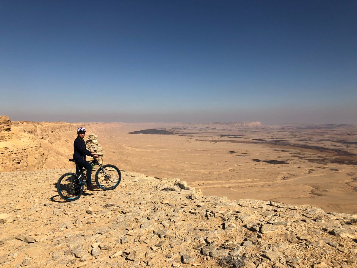 fivetothrive's tweet image. One good reason to keep fit #walking or #cycling is to get away from it all and explore great beauty in nature.#fivetothrive