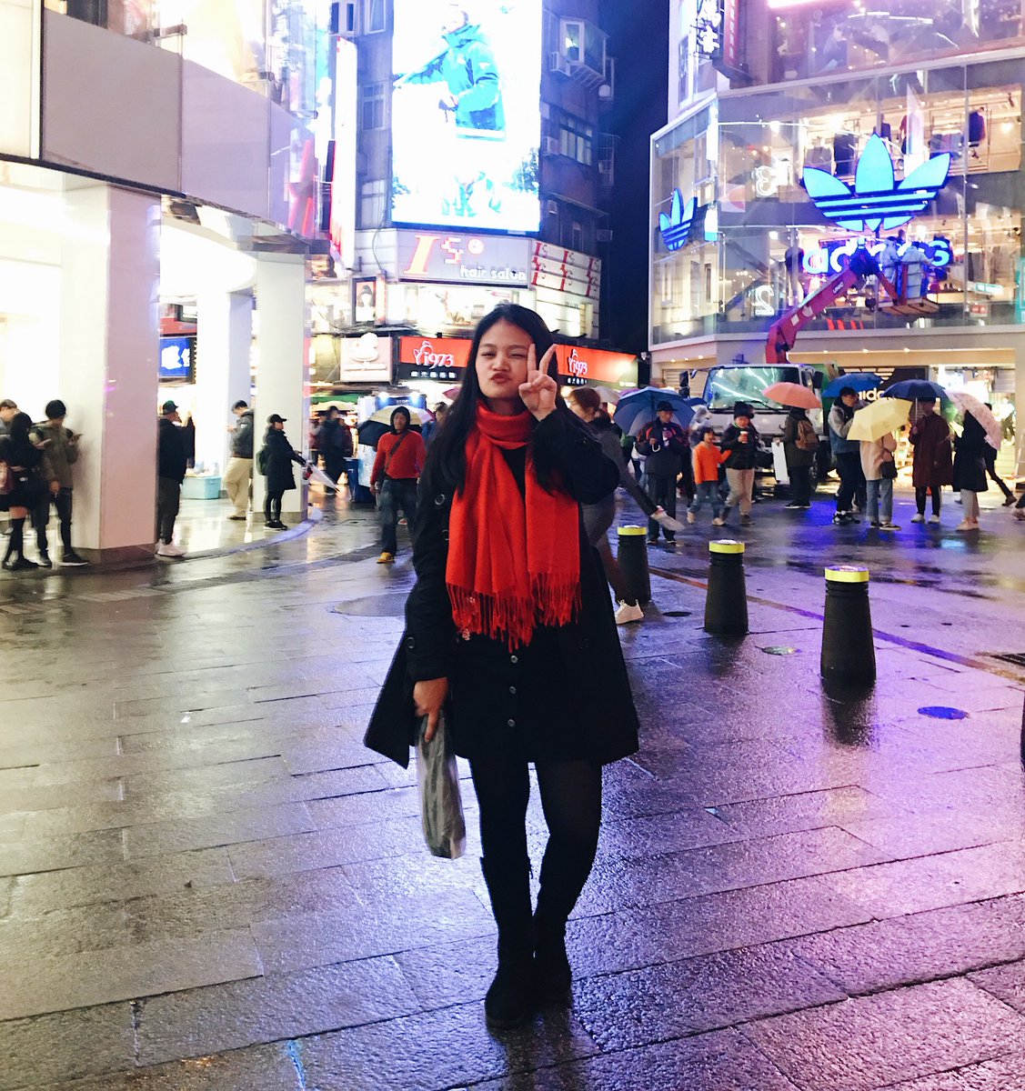 SillyChely's tweet photo. Taiwan Tour 2018 🇹🇼💕 https://t.co/tYSfbIgltw