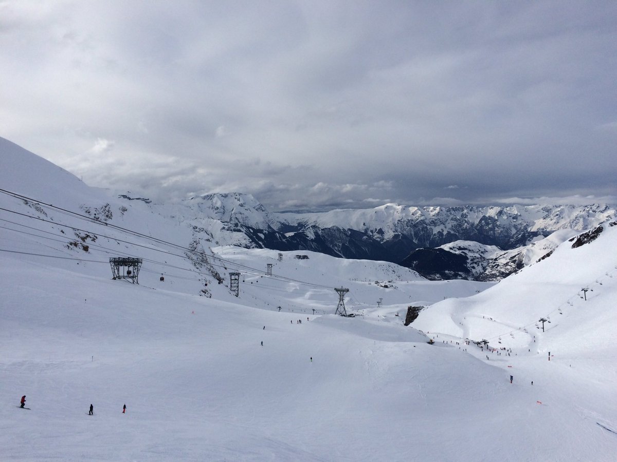 HelenM305's tweet photo. #views #Les2Alpes #PanoBar https://t.co/b6Ka0L09DB