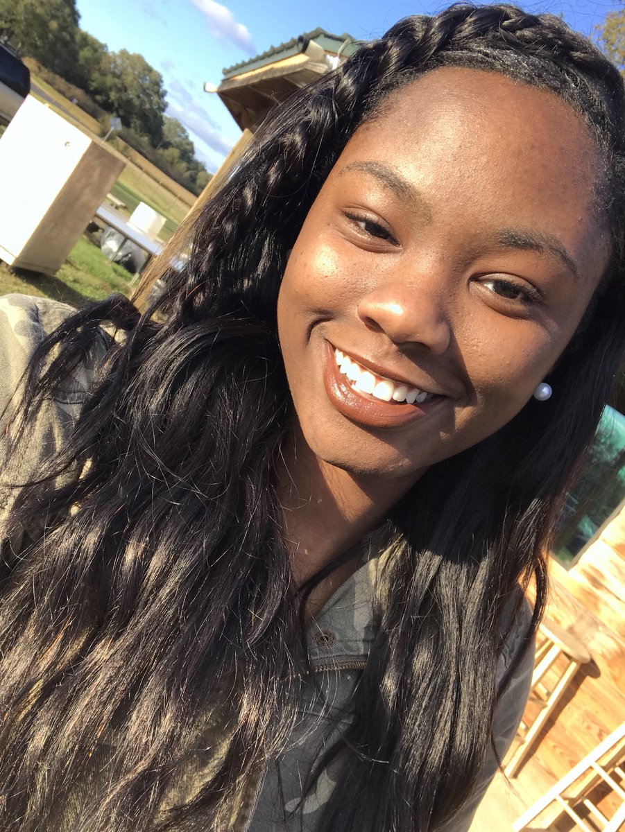 Forever_Ashhh's tweet photo. #BlackWomenSmiling ✨😊👑 https://t.co/EbuFBZvpzv